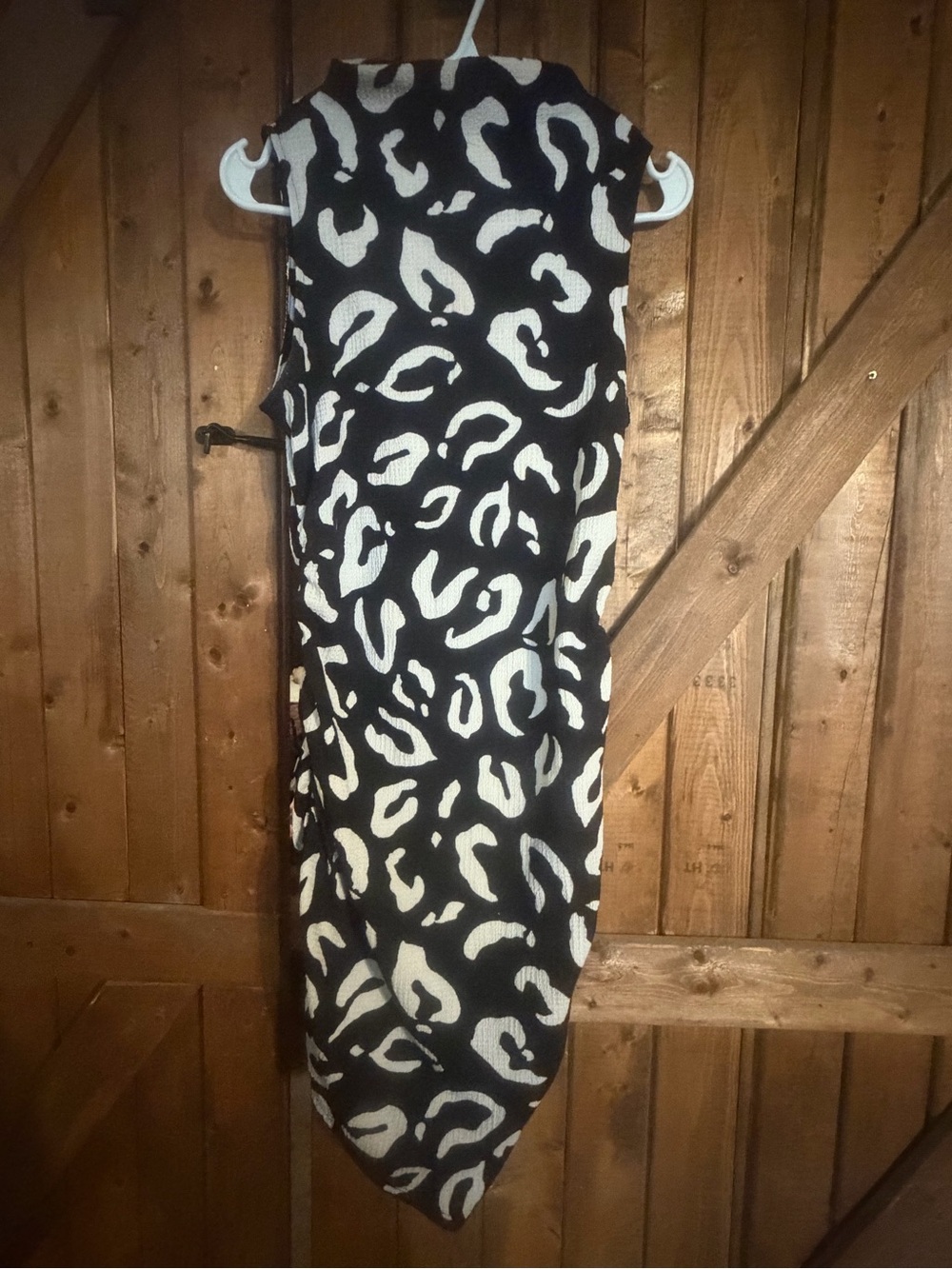 Sash & Soul Black and Cream Patterned Dress